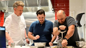 How to watch Kitchen Nightmares: Season 8 outside US on Hulu