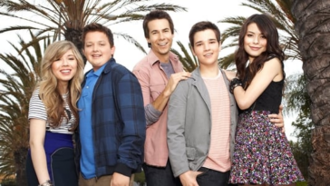 How To Watch iCarly Complete Series Outside USA on Paramount Plus