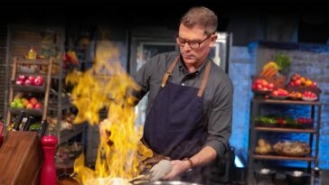 How to Watch Beat Bobby Flay Holiday Throwdown Season 2 outside USA on Max