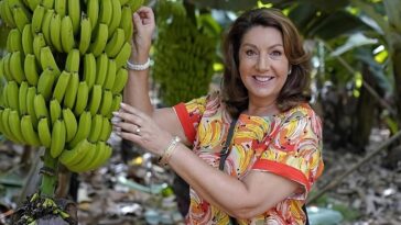 How to watch The Canary Islands With Jane McDonald on Channel 5