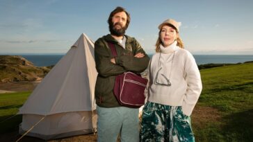 How to watch Joe & Katherine's Bargain Holidays online for free