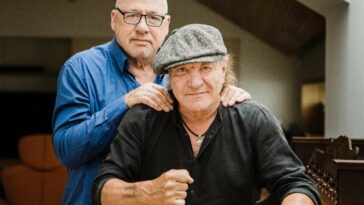 How to watch Johnson and Knopfler’s Music Legends on NOW