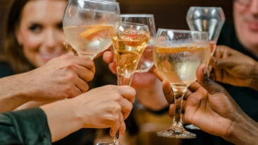 How to watch Come Dine with Me: The Professionals Series 2 on Channel 4