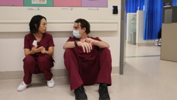 How to The Hospital: In the Deep End on SBS