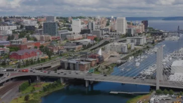 How to watch America's Best Towns to Visit on Max