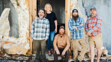 How to watch Maine Cabin Masters Season 10 on Max