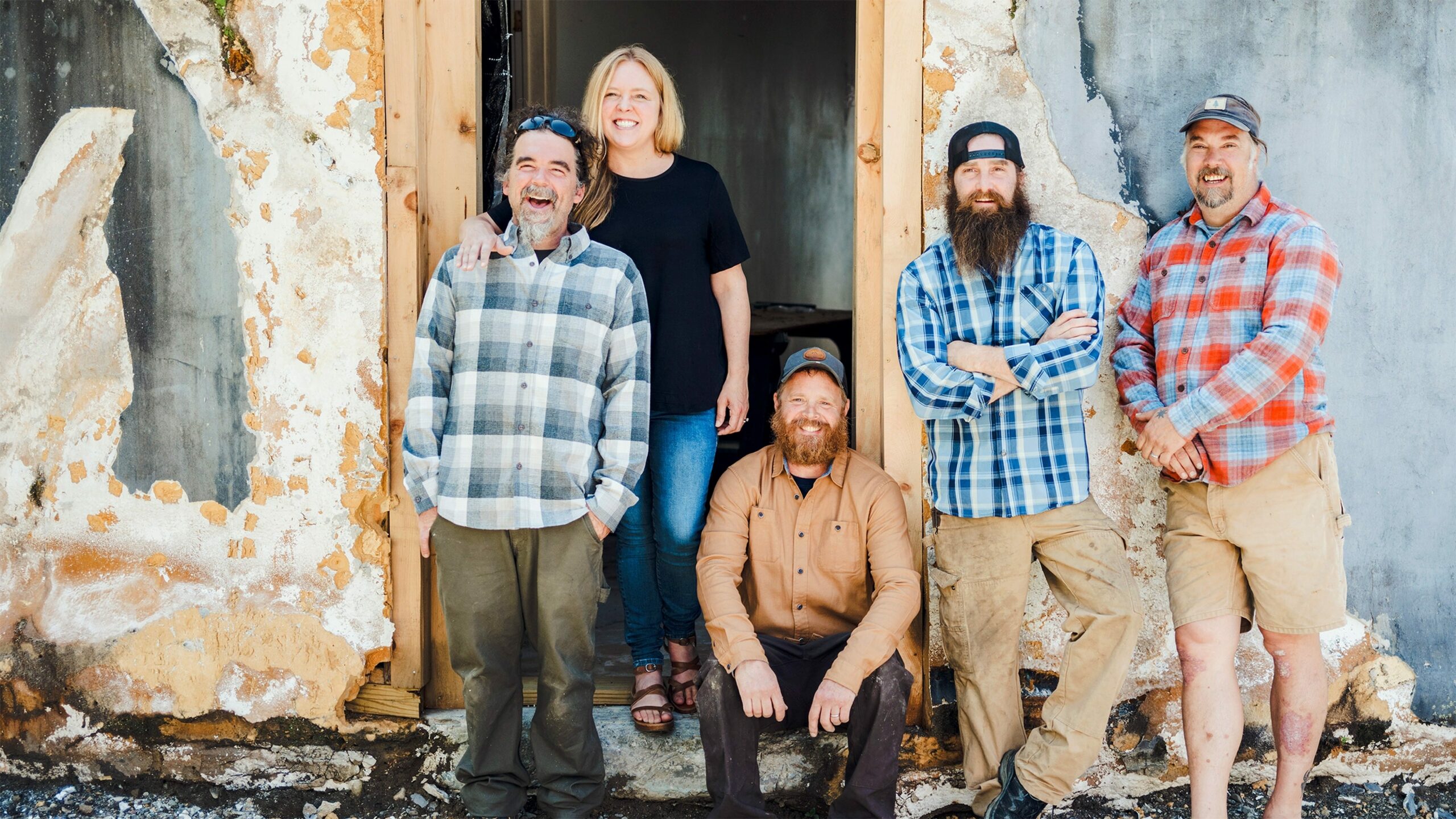 How to watch Maine Cabin Masters Season 10 outside the US on Max