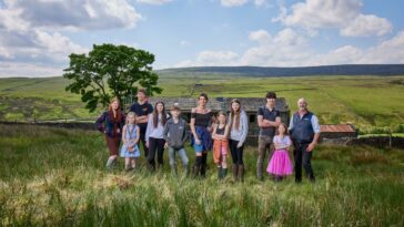 How to watch Our Farm Next Door: Amanda, Clive and Kids
