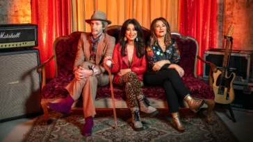 How to watch Headliners