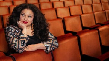How to watch Michelle Buteau: A Buteau-ful Mind at Radio City Music Hall (2024)