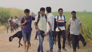 How to watch Hya Goshtila Navach Nahi