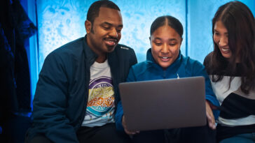 Where to watch Harlem Ice (2025) season 1