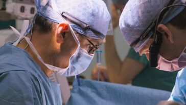 How to watch Surgeons: At the Edge of Life 2025