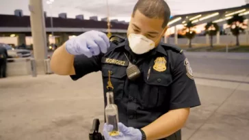 How to watch Contraband: Seized at the Border Season 6