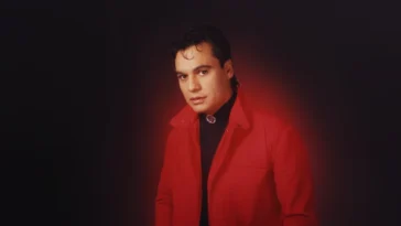 How to watch Juan Gabriel I Must, I Can, I Will (2025)