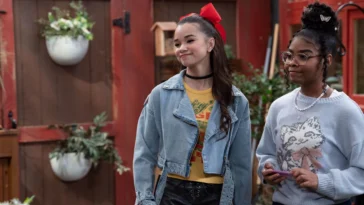 How to watch Wizards Beyond Waverly Place Season 2