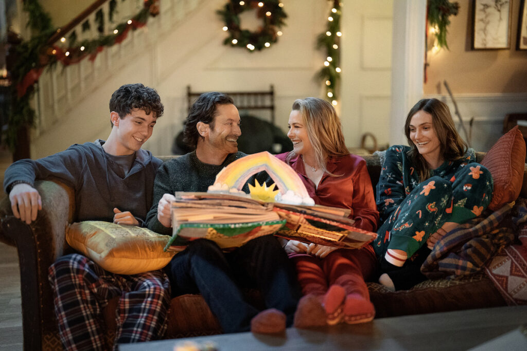 How to watch A Merry Little Ex-Mas on Netflix from anywhere