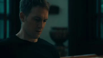 How to watch Dérive (2025) TV Series