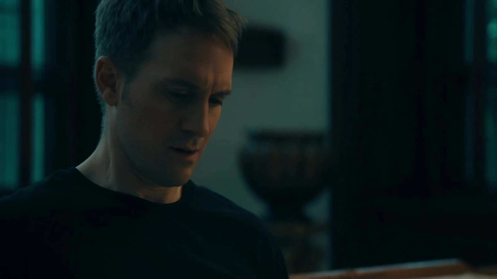 How to watch Dérive (2025) TV Series