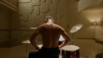 How to watch Dies Irae