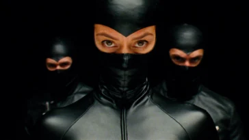 How to Watch Reflection in a Dead Diamond