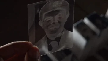 How to watch Hold Still (Dargecit)