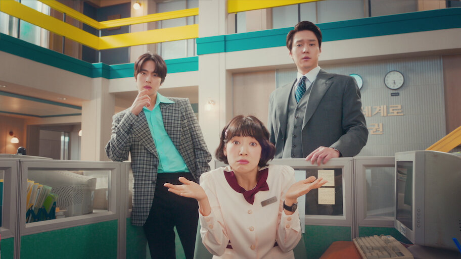 How to watch Undercover Miss Hong on Netflix