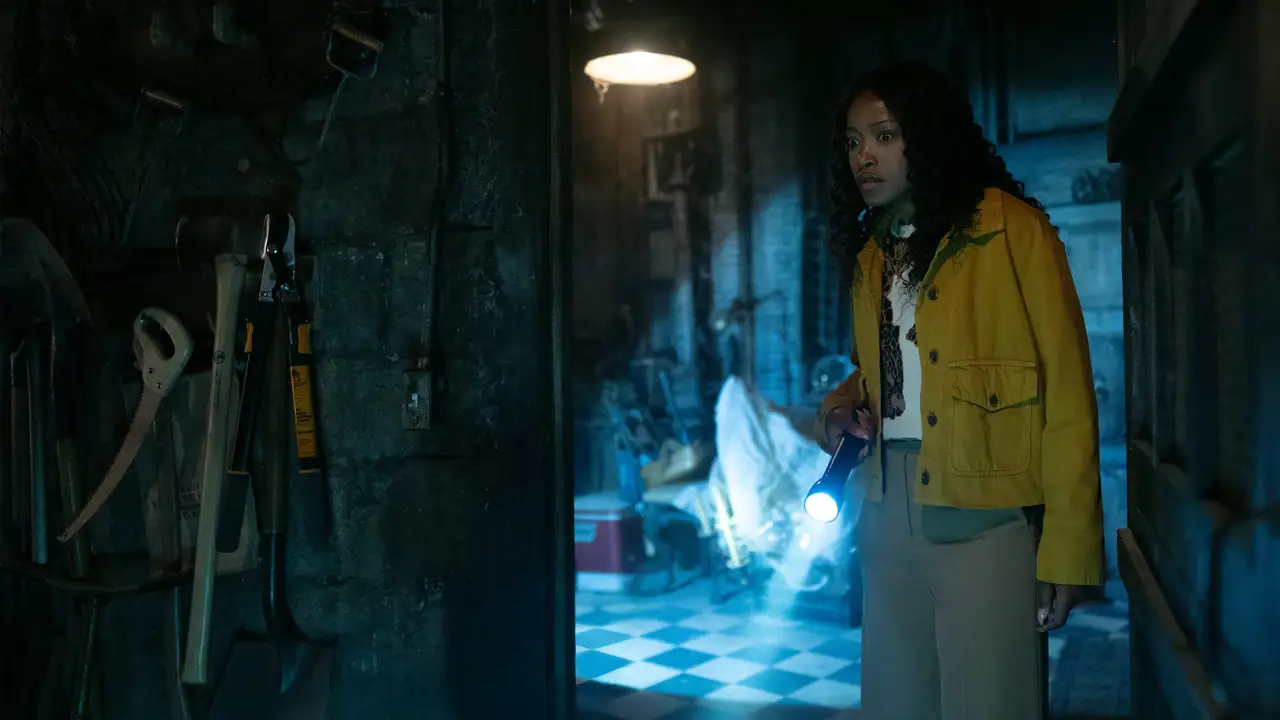 How to watch The 'Burbs (2026) TV Series