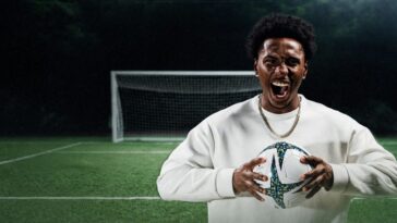 How to watch Deestroying the Pitch for free